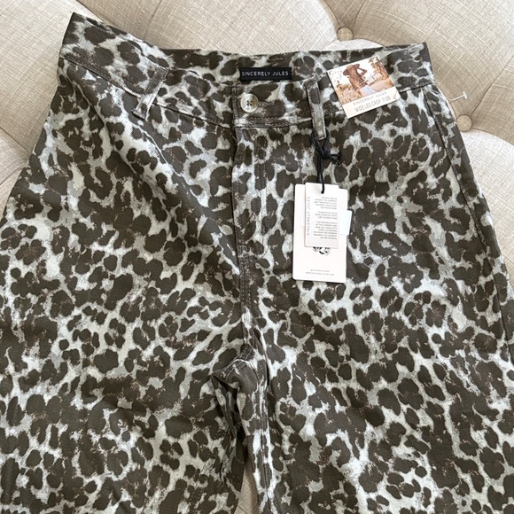 Sincerely Jules Leopard Print Wide Leg Pants - Picture 1 of 7